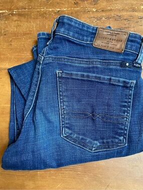 Lucky Brand Dark Blue Sweet Straight Jeans size 4 / 27